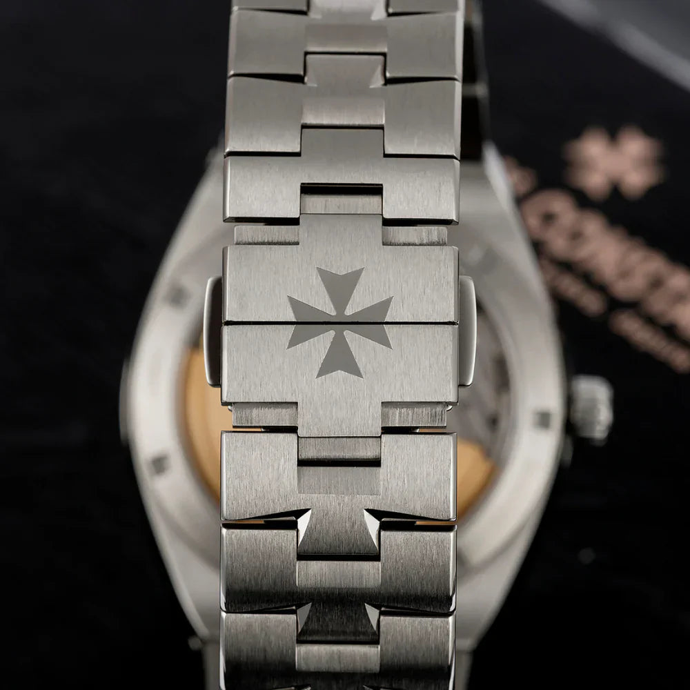 V Self-Winding Ref. # 4500V/110A-B128