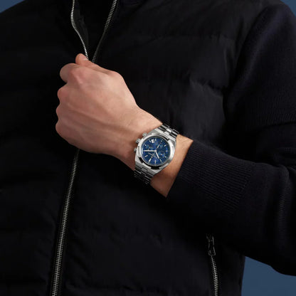 V Chronograph Ref. # 5500V/110A-B148