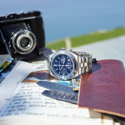 V Chronograph Ref. # 5500V/110A-B148